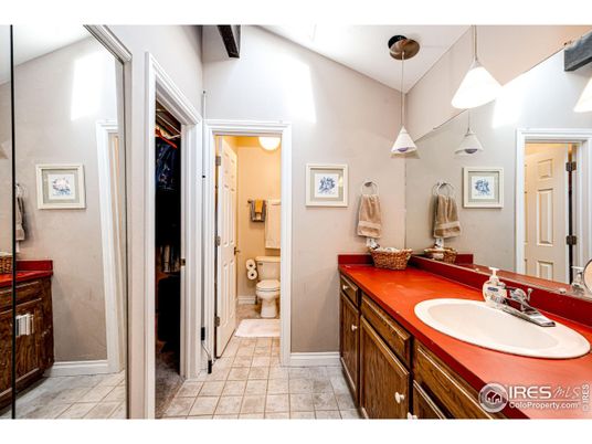 Bathroom, Dual Sink Vanities, Interior, Pendant Lights