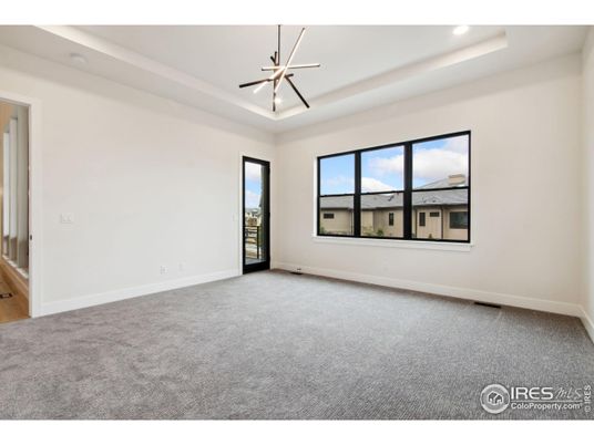 Empty room, Interior, Pendant Lights, Recessed Lighting