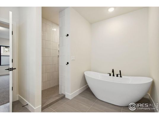 Bathroom, Free Standing Baths, Interior, Recessed Lighting