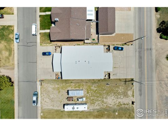 Exterior, Drone