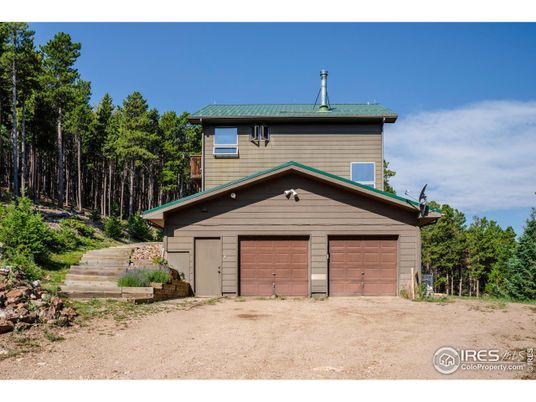 Backyard, Detached Garage, Exterior