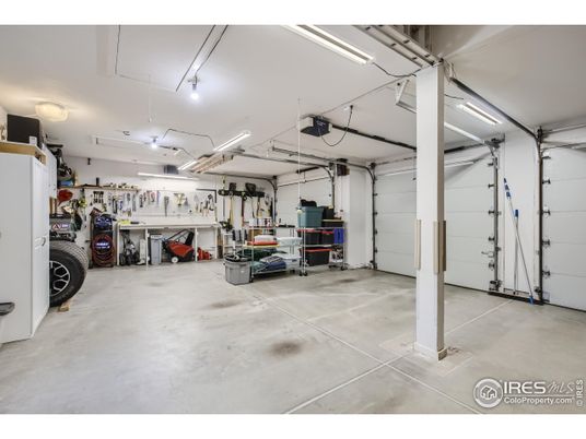 Garage, Interior