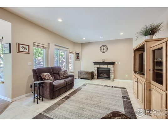 Fireplace, Interior, Living room, Recessed Lighting