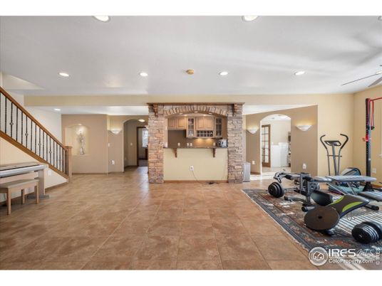 Fitness Equipment, Interior, Recessed Lighting, Stone Walls