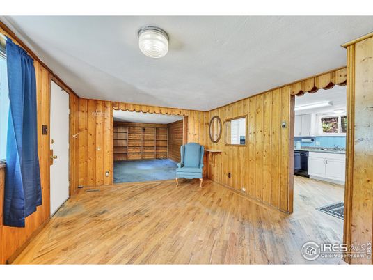 Empty room, Interior, Kitchen, Wood Texture Flooring, Wooden Walls