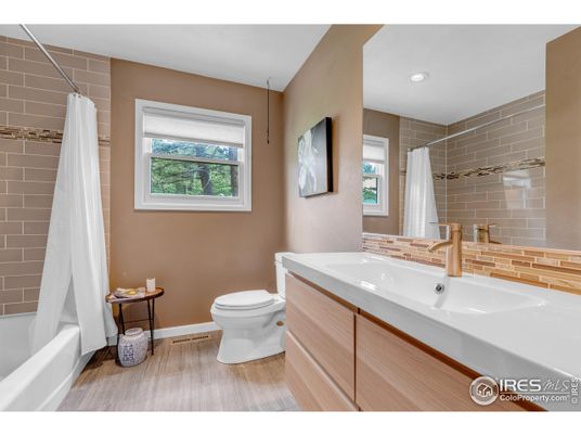 Bathroom, Interior, Recessed Lighting, Wood Texture Flooring