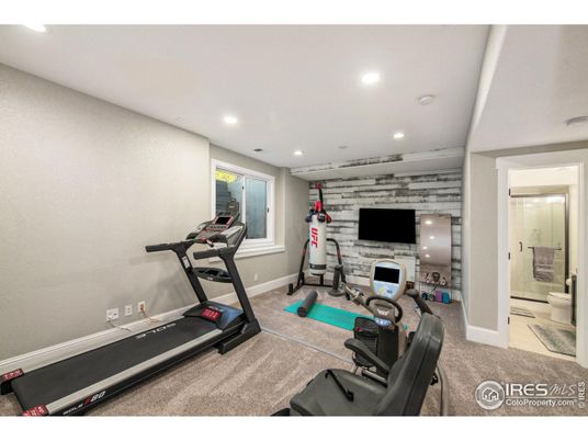 Fitness Equipment, Interior, Recessed Lighting, Stone Walls