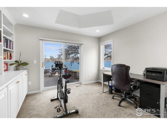 Fitness Equipment, Home Office, Interior, Recessed Lighting, Water