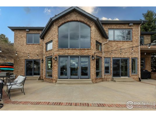 Exterior, Facade, Brick Facade, Rowhouse