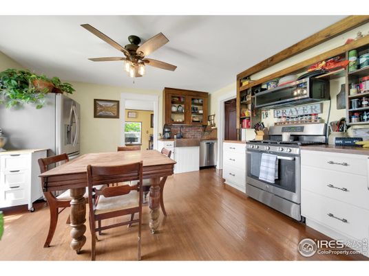 Dining room, Interior, Kitchen, Stainless Steel Appliances, Wood Texture Flooring