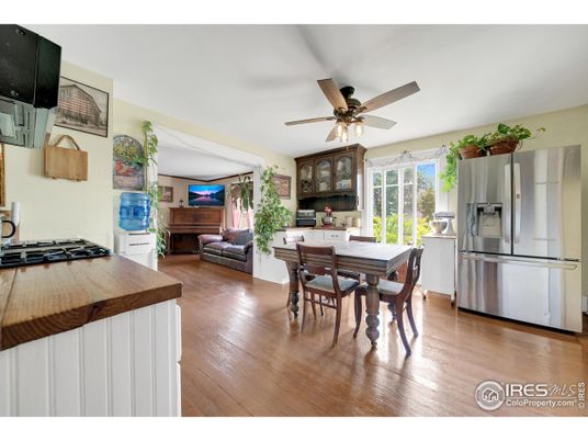 Dining room, Interior, Kitchen, Living room, Stainless Steel Appliances, Wood Texture Flooring