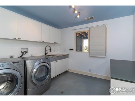 Interior, Washer