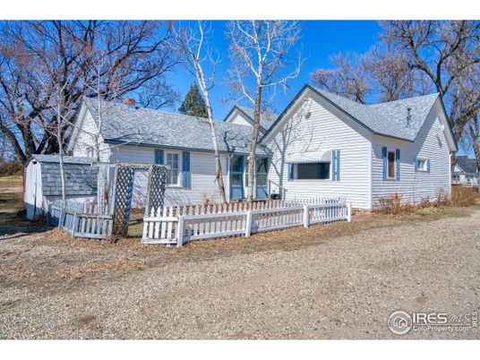 Backyard, Exterior, Facade, Cape Cod