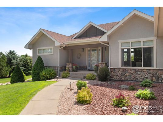 Exterior, Facade, American Craftsman