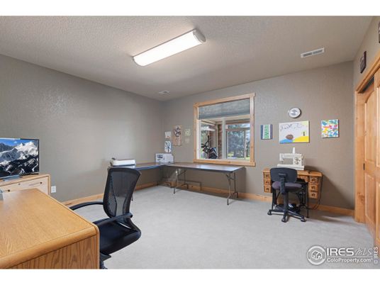 Home Office, Interior
