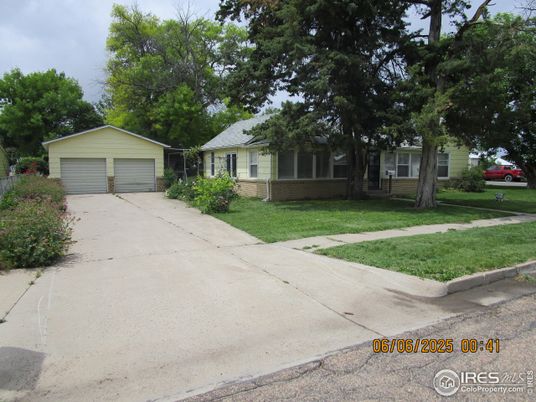 Detached Garage, Exterior
