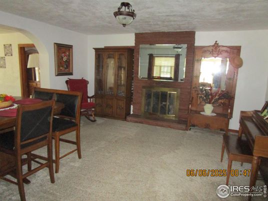 Dining room, Fireplace, Interior