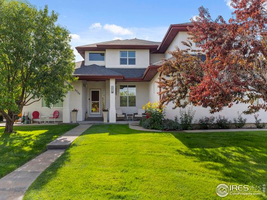 Backyard, Exterior, Facade, American Foursquare