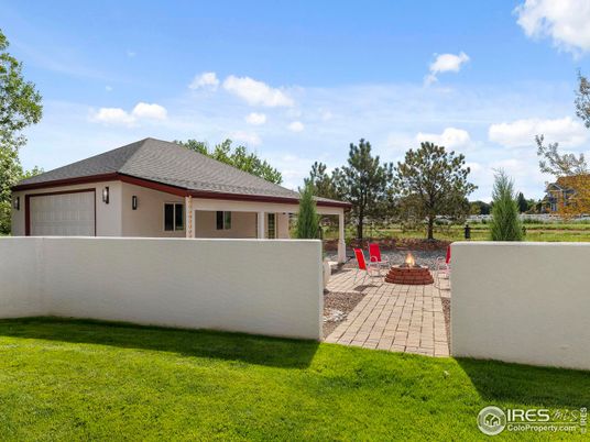 Backyard, Detached Garage, Exterior