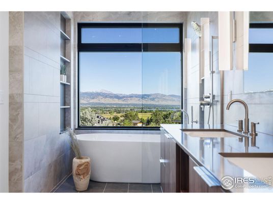 Bathroom, Free Standing Baths, Interior