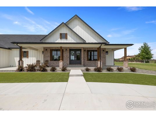 Exterior, Facade, Brick Facade, Farmhouse