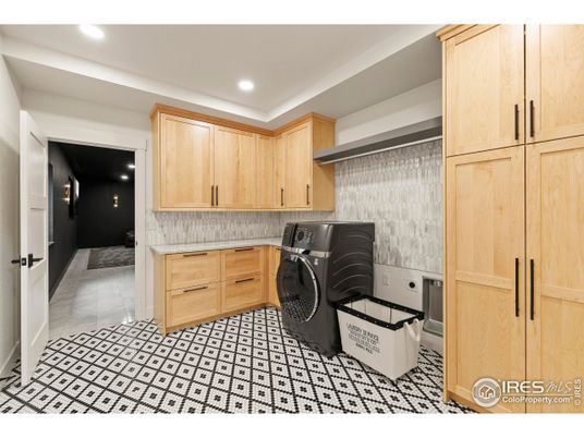 Interior, Recessed Lighting, Washer