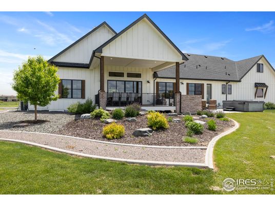 Backyard, Exterior, Facade, Farmhouse