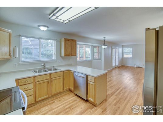 Interior, Kitchen, Pendant Lights, Wood Texture Flooring