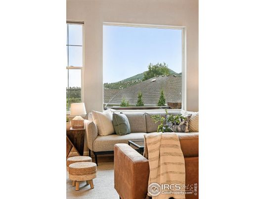 Interior, Living room, Water