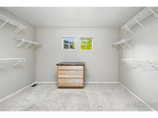 Empty room, Interior, Walk-in Closets