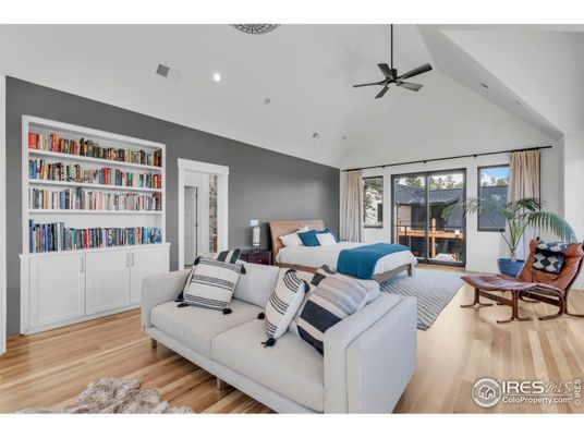Bedroom, Interior, Living room, Recessed Lighting, Wood Texture Flooring