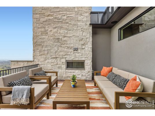 Exterior, Fireplace
