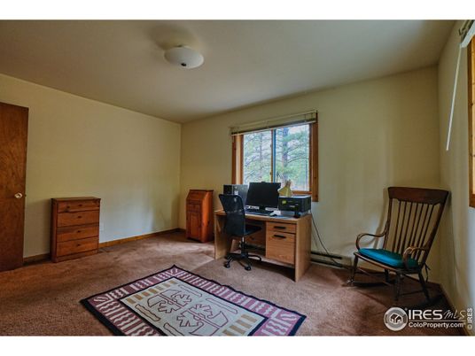 Home Office, Interior