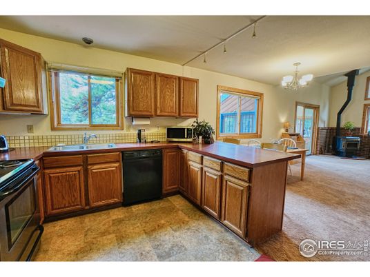 Chandelier, Interior, Kitchen