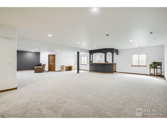 Empty room, Interior, Recessed Lighting