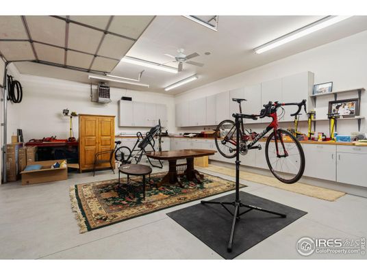 Fitness Equipment, Interior, Recessed Lighting
