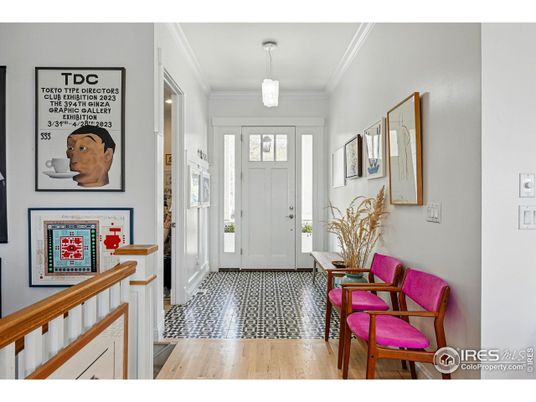 Interior, Pendant Lights, Wood Texture Flooring