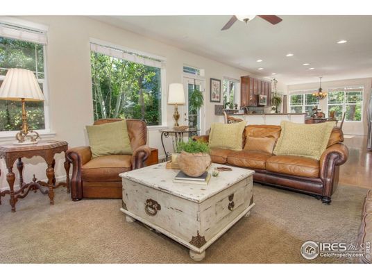 Chandelier, Dining room, Interior, Kitchen, Living room, Recessed Lighting