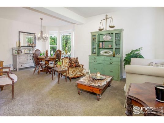 Chandelier, Dining room, Interior, Living room