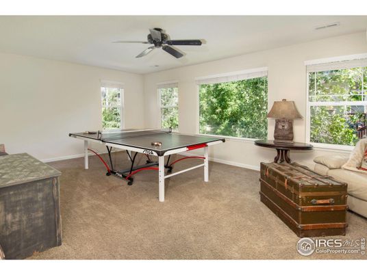 Game Room, Interior