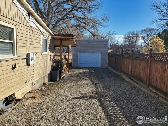 Detached Garage, Exterior
