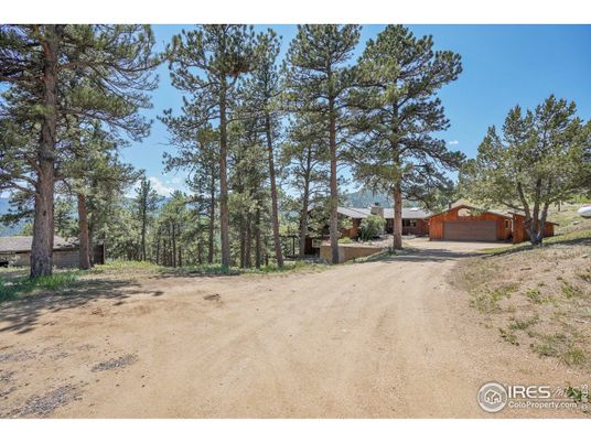 Backyard, Detached Garage, Exterior
