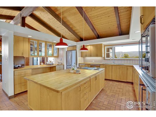 Interior, Kitchen, Pendant Lights, Wooden Beams, Wooden Ceilings