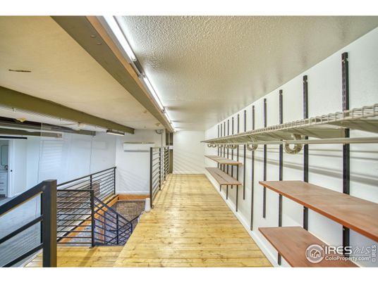 Game Room, Interior