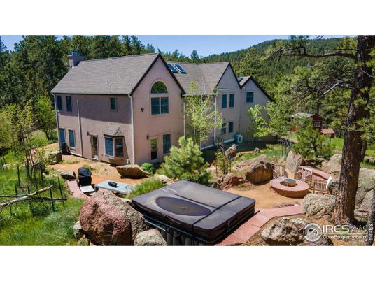 Backyard, Exterior, Hot Tub