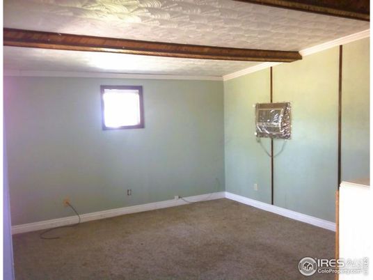 Empty room, Interior, Wooden Beams