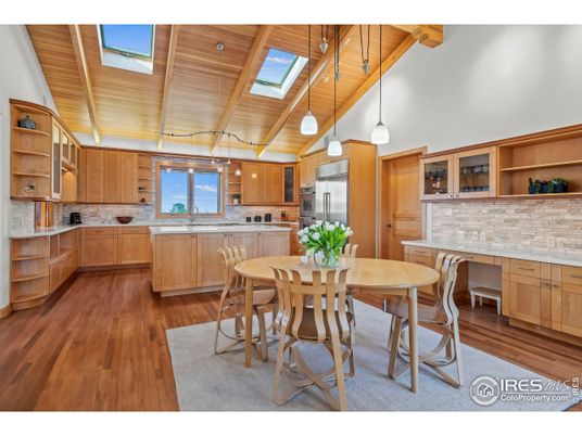 Dining room, Interior, Kitchen, Pendant Lights, Stainless Steel Appliances, Wooden Beams, Wooden Ceilings, Wood Texture Flooring