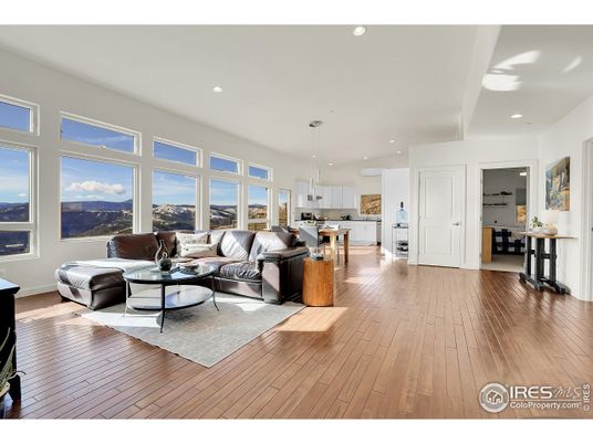 Interior, Kitchen, Living room, Pendant Lights, Recessed Lighting, Wood Texture Flooring