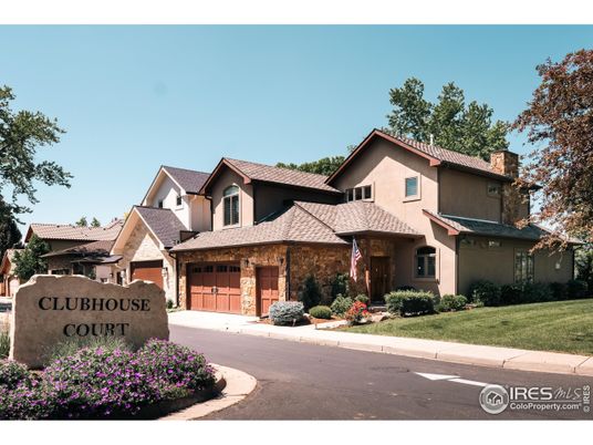 Attached, Exterior, Facade, Mediterranean
