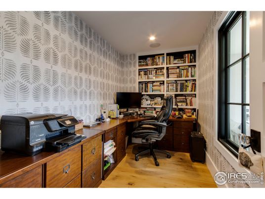 Home Office, Interior, Recessed Lighting, Wood Texture Flooring